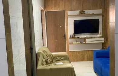 Imagem: A casa possui 2 Dormitórios, 1 Banheiro, 1 Vaga na garagem