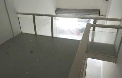 Imagem 5: Prédio 6 salas reversíveis e 3 lojas comerciais .Av. Juracy Magalhães 50