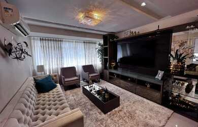 Imagem: O apartamento possui 3 Dormitórios, 3 Banheiros, 2 Vagas na