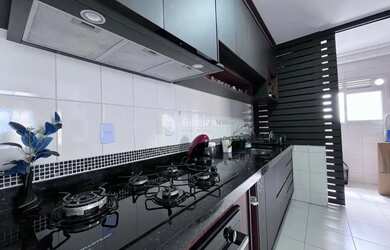 Imagem: O apartamento possui 2 Dormitórios, 2 Banheiros, 1 Vaga na