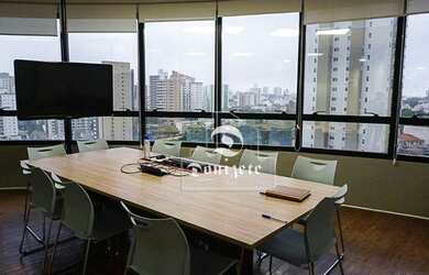 Imagem: O depósito possui 5 Vagas na garagem, 800m² de Área e está