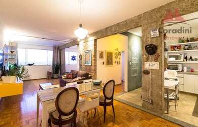 Imagem: O apartamento possui 3 Dormitórios, 2 Banheiros, 1 Vaga na