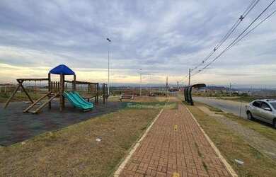 Imagem: O terreno possui 300m² de Área e está localizado em Jardim