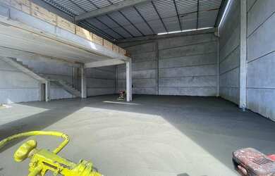 Imagem 2: Galpão/Depósito/Armazém para venda tem 250 metros quadrados em Rio Pequeno - Camboriú - SC