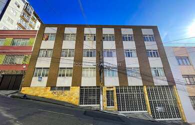 Imagem: O apartamento possui 2 Dormitórios, 2 Banheiros e 82m² de