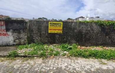 Imagem: O terreno possui 800m² de Área e está localizado em Boa