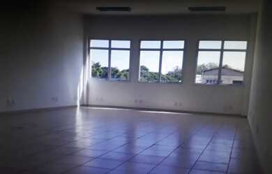 Imagem: O depósito possui 495m² de Área e está localizado em Chácara