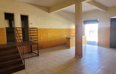 Imagem 3: Ponto comercial/Loja/Box para aluguel possui 100 metros quadrados