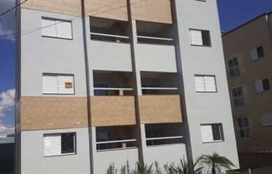 Imagem: O apartamento possui 2 Dormitórios, 1 Banheiro, 2 Vagas na