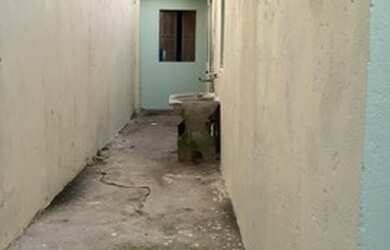 Imagem: A casa possui 3 Dormitórios, 1 Banheiro e está localizado