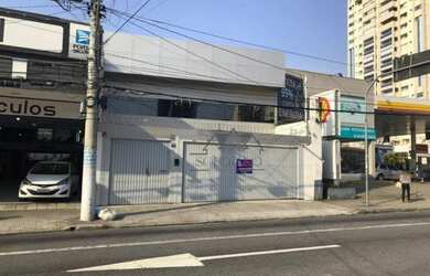 Imagem: O depósito possui 330m² de Área e está localizado em Centro