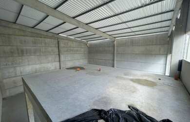 Imagem 3: Galpão/Depósito/Armazém para venda tem 250 metros quadrados em Rio Pequeno - Camboriú - SC