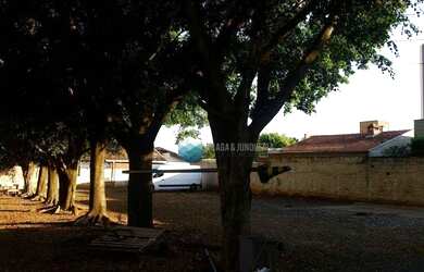 Imagem: O terreno possui 1.240m² de Área e está localizado em Vila