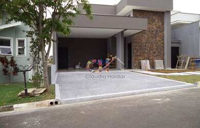 Imagem: A casa em condomínio possui 3 Dormitórios, 5 Banheiros, 4