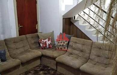 Imagem: A casa possui 3 Dormitórios, 3 Banheiros, 2 Vagas na garagem