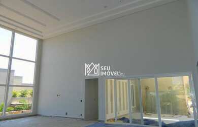 Imagem: A casa em condomínio possui 4 Dormitórios, 5 Banheiros, 5