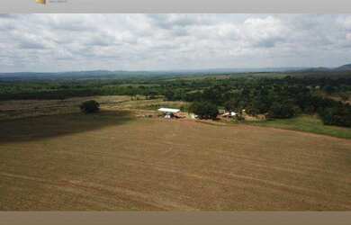 Imagem 1: Fazenda á 100km de Cuiabá à venda, 9700000 m² por R$ 15.000.000 -...
