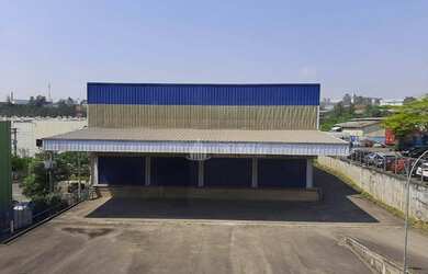 Imagem: O depósito possui 5 Vagas na garagem e 4191m² de Área e está