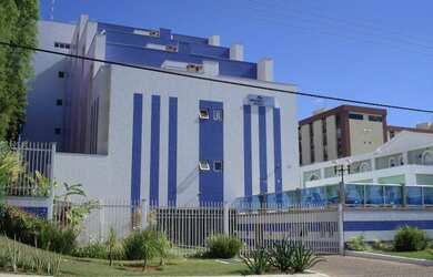 Imagem: O apartamento possui 1 Dormitório, 1 Banheiro, 1 Vaga na garagem