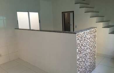 Imagem: A casa em condomínio à venda possui 2 Dormitórios, 2 Banheiros