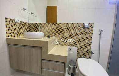 Imagem 15: Casa estilo sobrado alto padrão com 4 suítes à venda, 650m² por R$ 2.500.000 - Cidade Jard