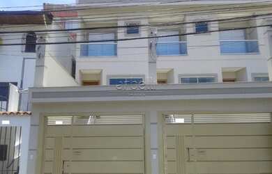 Imagem: A casa possui 3 Dormitórios, 2 Banheiros, 3 Vagas na garagem