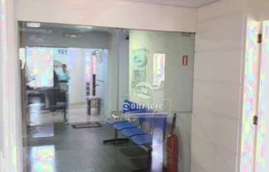 Imagem: O depósito possui 1 Vaga na garagem, 100m² de Área e está