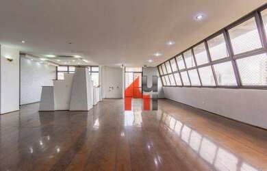 Imagem: O apartamento à venda possui 4 Dormitórios, 4 Banheiros, 3