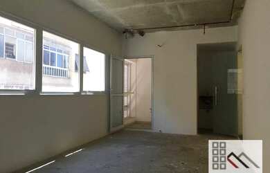 Imagem: O depósito possui 1 Vaga na garagem e 31m² de Área e está