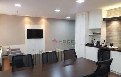 Imagem: O depósito possui 1 Vaga na garagem, 39m² de Área e está