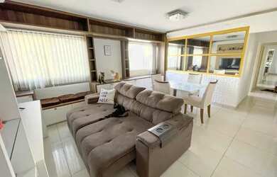 Imagem: O apartamento possui 3 Dormitórios, 2 Banheiros, 1 Vaga na