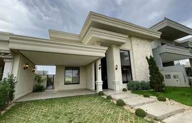 Imagem: A casa em condomínio possui 3 Dormitórios, 5 Banheiros, 2