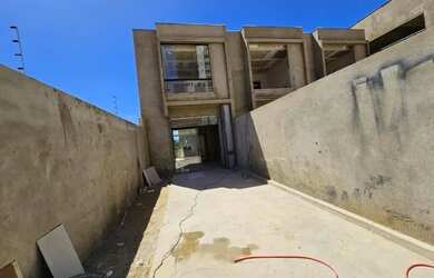 Imagem: O apartamento possui 3 Dormitórios, 3 Banheiros, 2 Vagas na