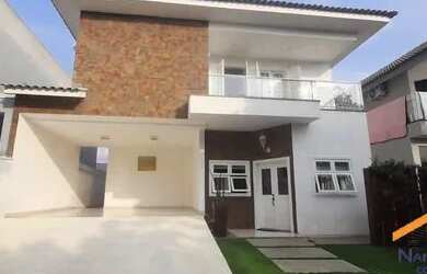 Imagem: A casa em condomínio possui 3 Dormitórios, 5 Banheiros, 4