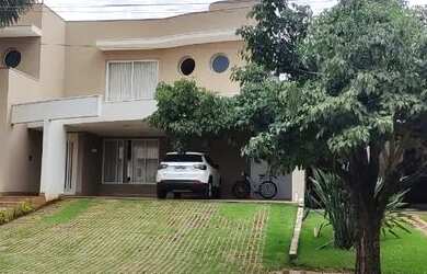 Imagem: A casa em condomínio possui 5 Dormitórios, 5 Banheiros, 5