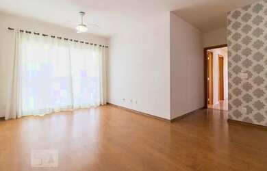 Imagem: O apartamento possui 4 Dormitórios, 2 Banheiros, 2 Vagas na