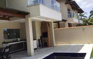 Imagem: A casa em condomínio possui 5 Dormitórios, 5 Banheiros, 2