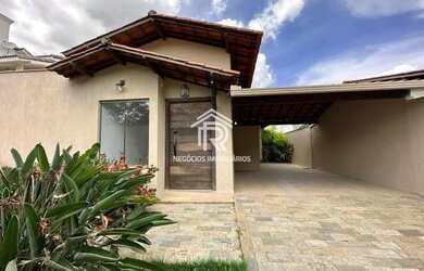 Imagem: Casa com 3 dormitórios à venda, 275 m² por R$ 870.000,00