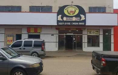 Imagem: O depósito possui 5 Vagas na garagem, 950m² de Área e está