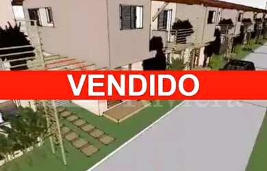 Imagem: A casa em condomínio possui 3 Dormitórios, 2 Banheiros, 2