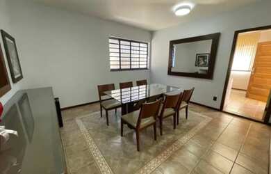 Imagem 6: Casa para venda tem 200 metros quadrados com 4 quartos