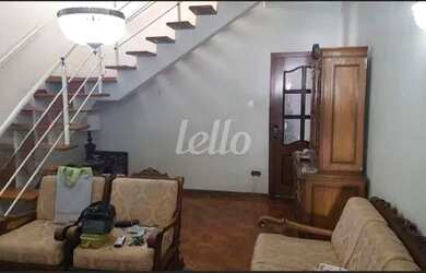 Imagem: A casa possui 4 Dormitórios, 2 Banheiros, 2 Vagas na garagem