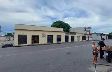 Imagem: A casa possui 3 Dormitórios, 3 Banheiros, 2 Vagas na garagem