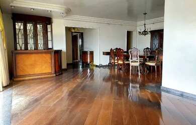 Imagem: O apartamento possui 4 Dormitórios, 5 Banheiros, 4 Vagas na