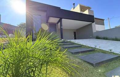 Imagem: A casa em condomínio possui 3 Dormitórios, 5 Banheiros, 4