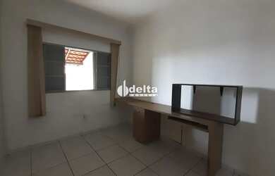 Imagem 8: Casa em condomínio com 3 quartos sendo 2 suítes disponível para venda...