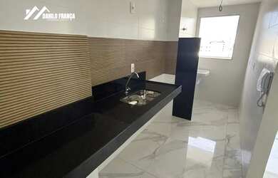 Imagem: O apartamento possui 2 Dormitórios, 2 Banheiros, 1 Vaga na