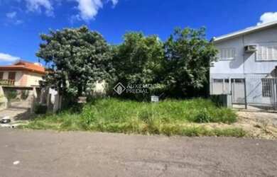 Imagem: O terreno possui 392m² de Área e Imóvel novo e está localizado