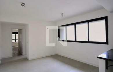 Imagem: O apartamento possui 2 Dormitórios, 2 Banheiros, 2 Vagas na