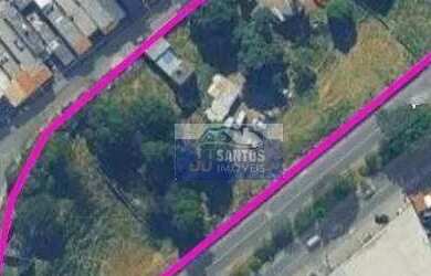 Imagem: O terreno possui 9.000m² de Área e está localizado em Vila